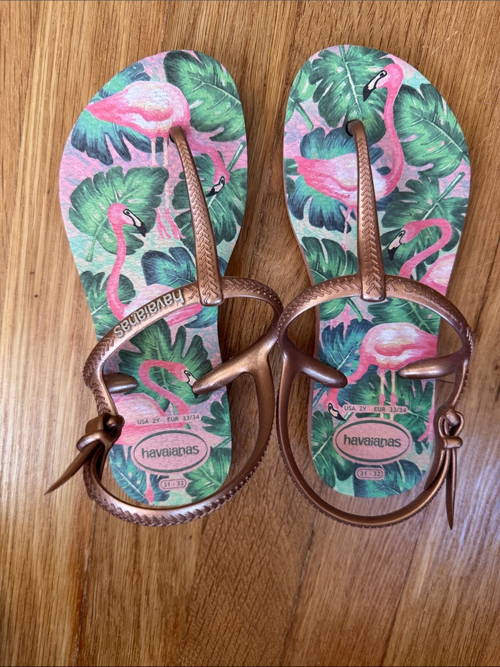 Havaianas Girls Pink Flamingo Print Sandals with rose gold adjustable straps
